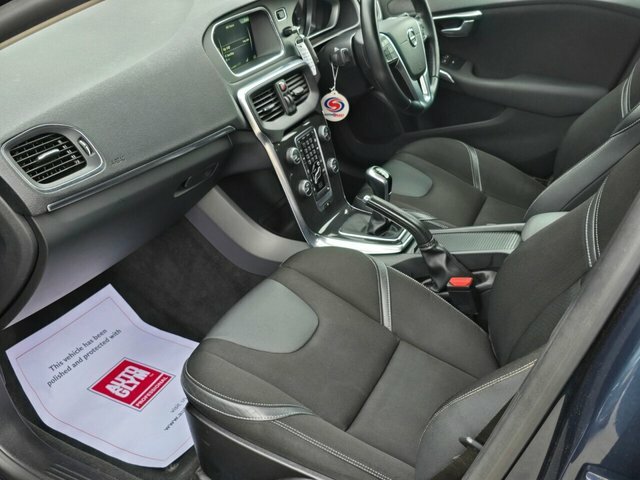 Volvo V40 2.0 D2 Inscription Silver #15
