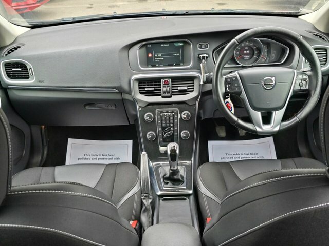 Volvo V40 2.0 D2 Inscription Silver #17