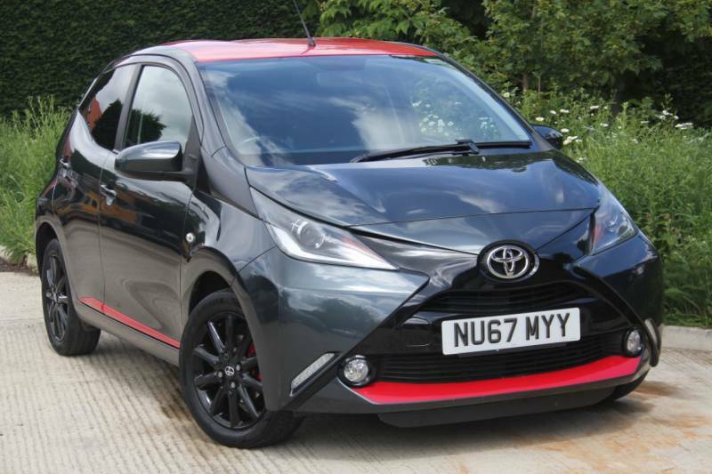 Toyota Aygo 1.0 Vvt-i X-press - 2017 67 Grey