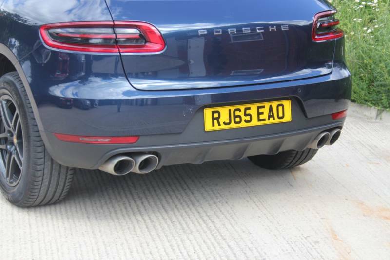 Porsche Macan Macan S D White #18