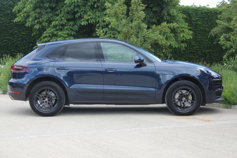 Porsche Macan Macan S D White #11
