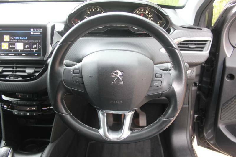 Peugeot 208 1.2 Puretech 82 Tech Edition Start Stop Grey #3
