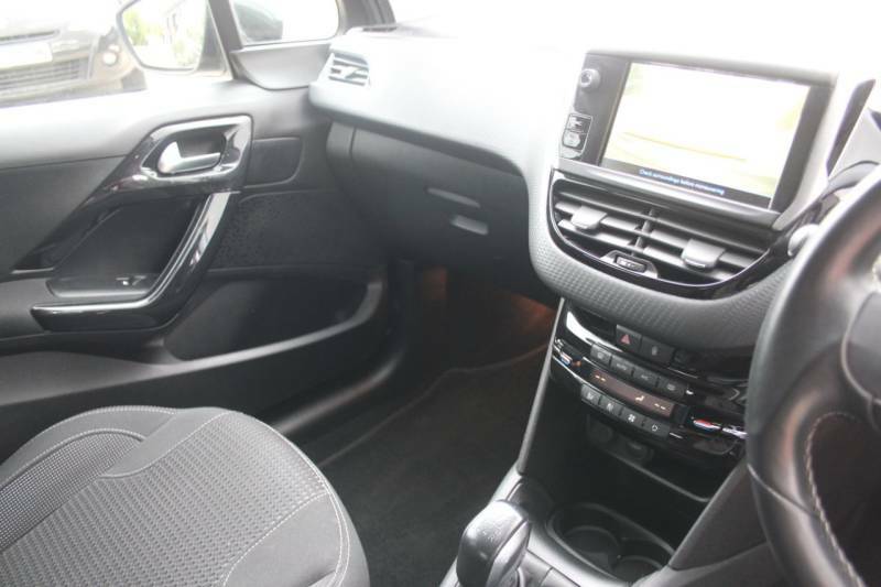 Peugeot 208 1.2 Puretech 82 Tech Edition Start Stop Grey #6