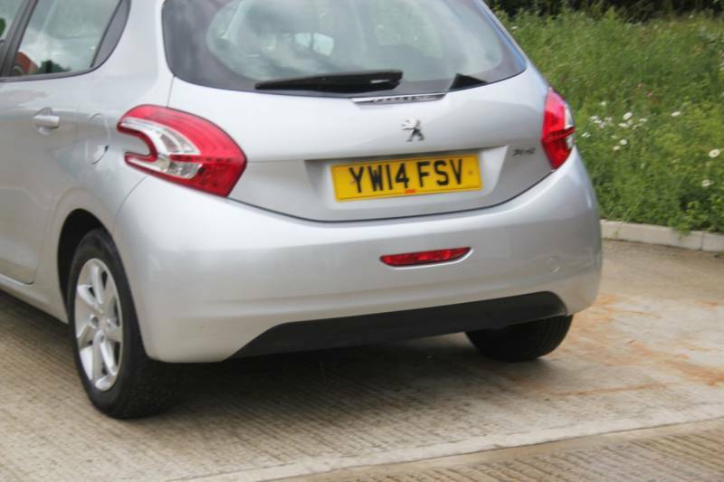 Peugeot 208 208 Active Grey #15