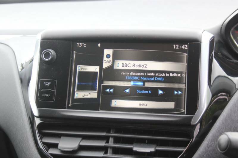 Peugeot 208 1.2 Vti Active Silver #4