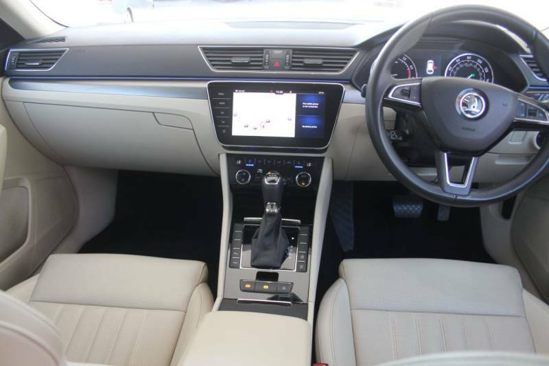 Skoda Superb 1.5 Tsi Se L Executive Dsg Silver #2
