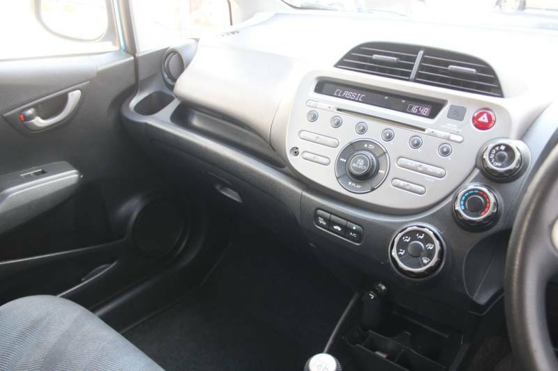 Honda Jazz 1.4 I-vtec Es Blue #4