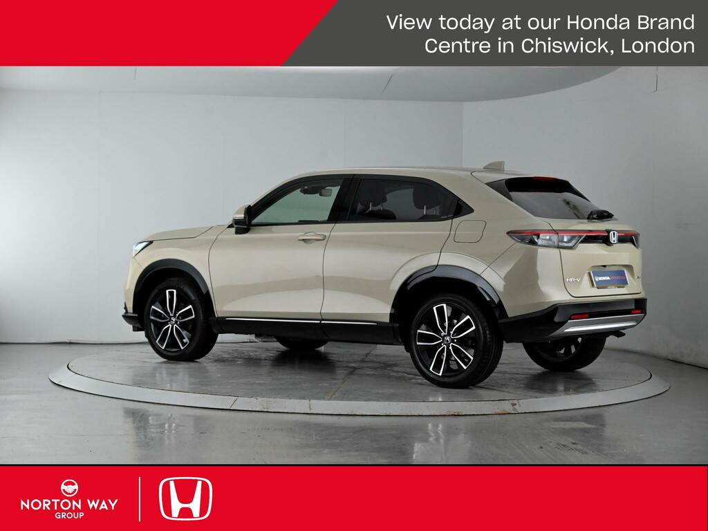Honda Hr-V Advance White #18