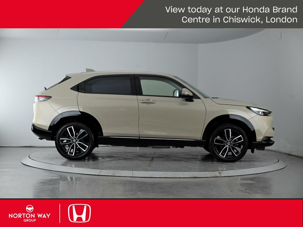 Honda Hr-V Advance White #30