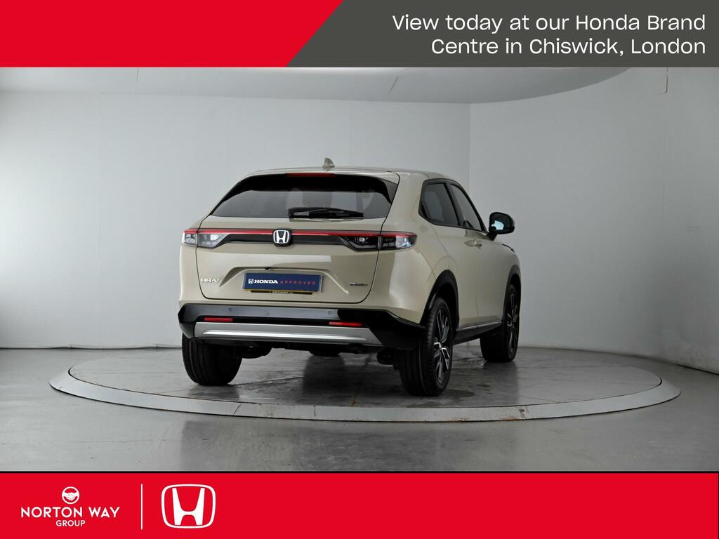 Honda Hr-V Advance White #23