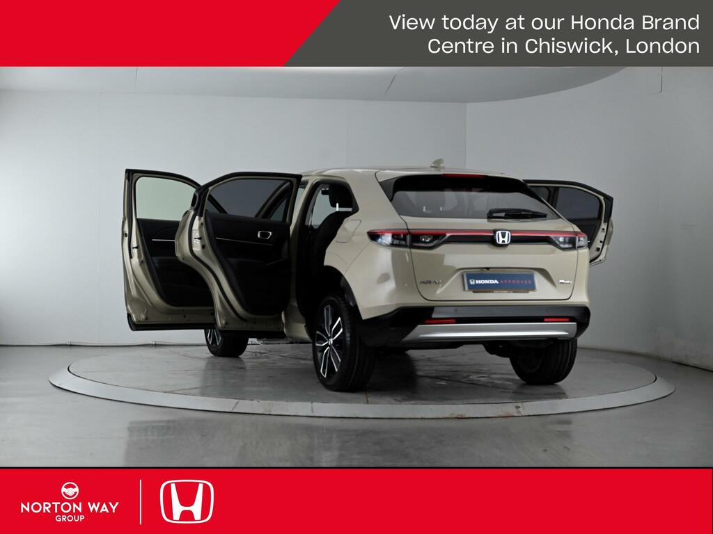 Honda Hr-V Advance White #37