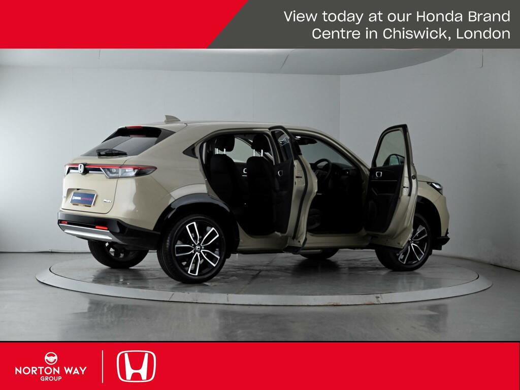 Honda Hr-V Advance White #43
