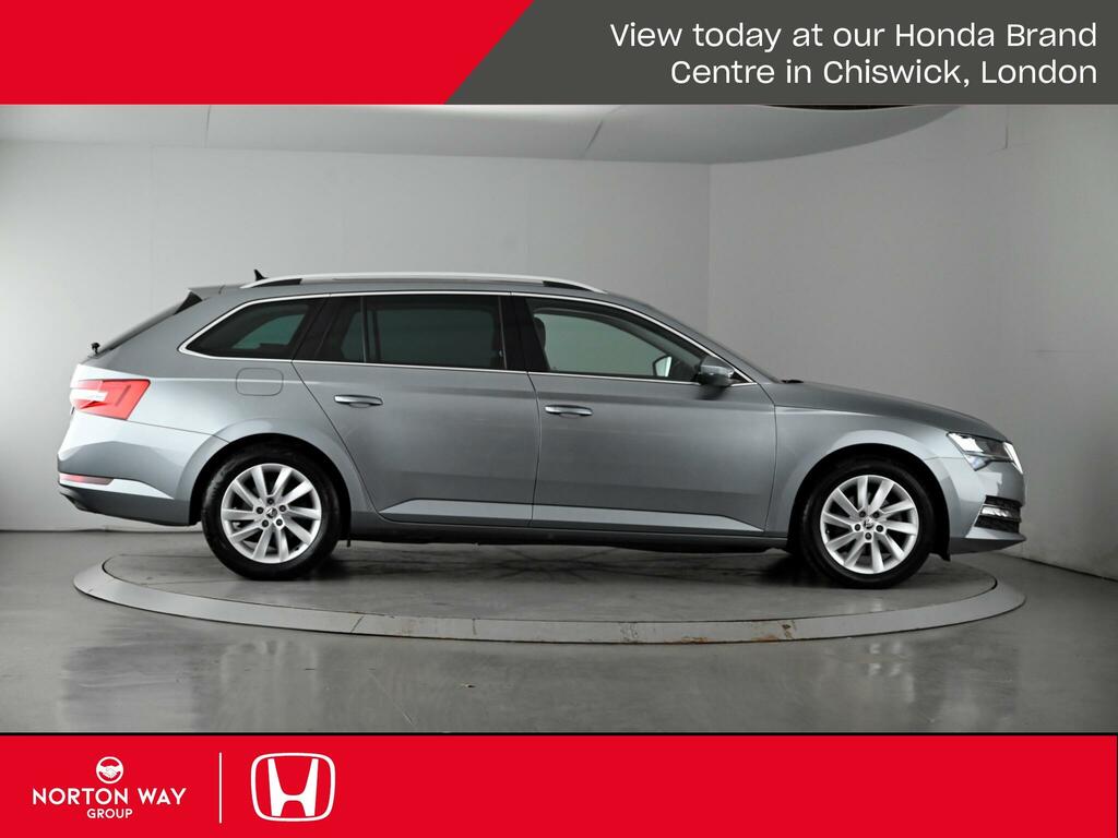 Skoda Superb 1.5 Tsi 150Ps Se Act Dsg Hatchback Blue #39