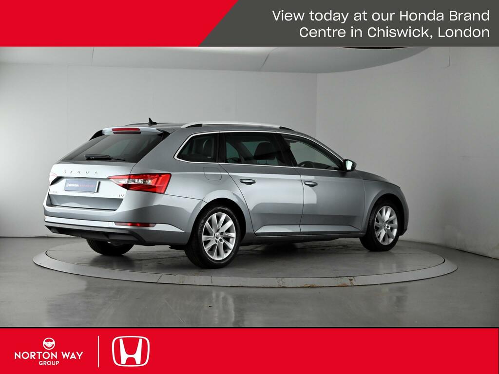 Skoda Superb 1.5 Tsi 150Ps Se Act Dsg Hatchback Blue #35