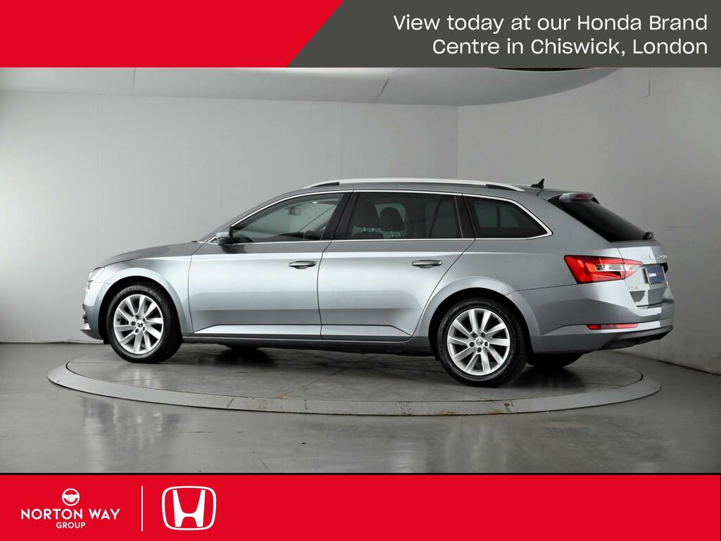 Skoda Superb 1.5 Tsi 150Ps Se Act Dsg Hatchback Blue #25