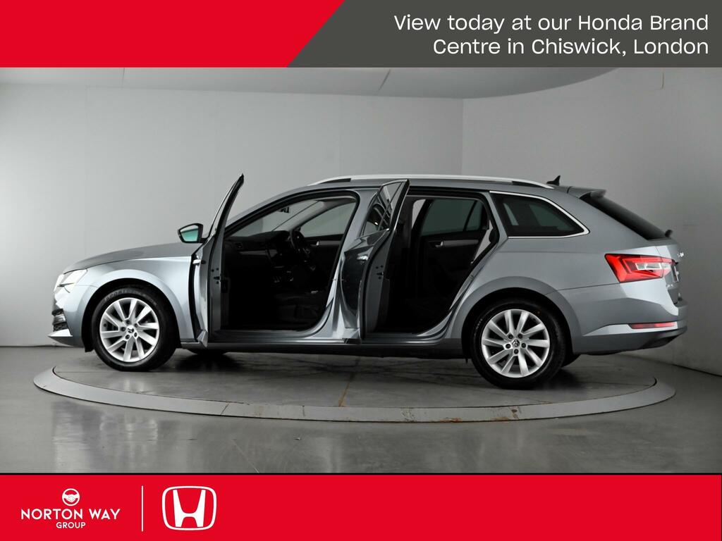 Skoda Superb 1.5 Tsi 150Ps Se Act Dsg Hatchback Blue #51