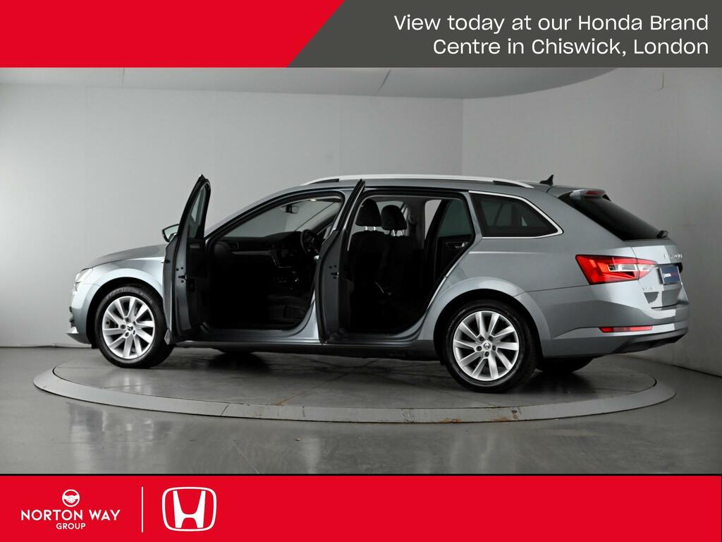 Skoda Superb 1.5 Tsi 150Ps Se Act Dsg Hatchback Blue #52