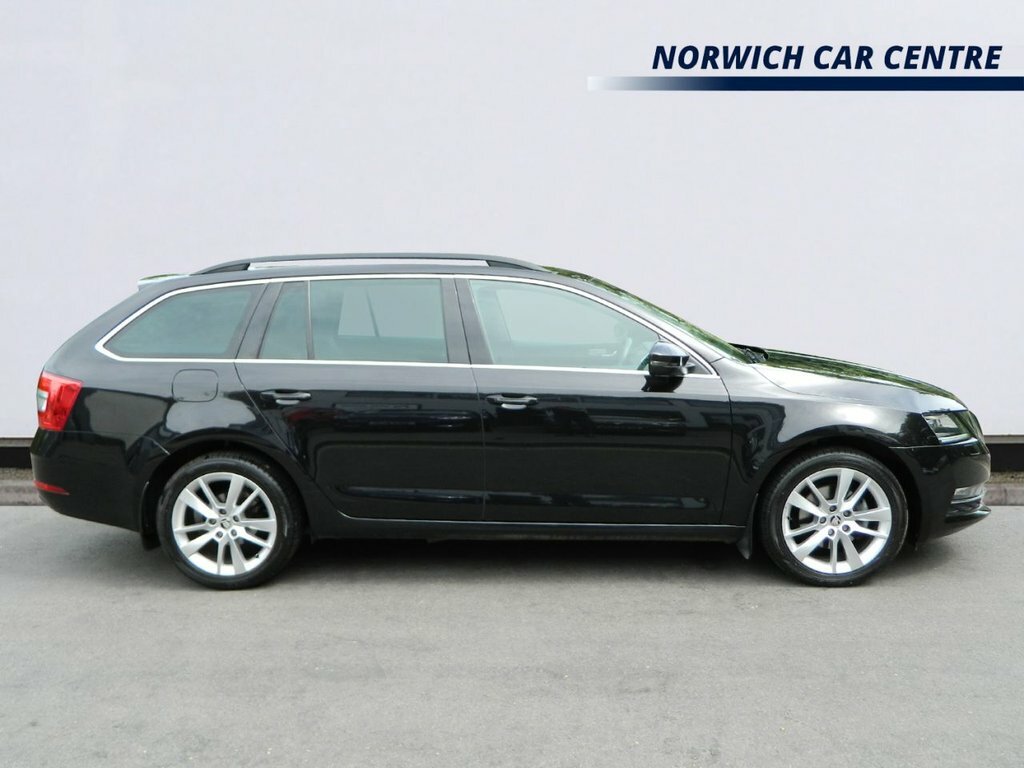 Skoda Octavia 1.5L Se L AO20UBH Black #2