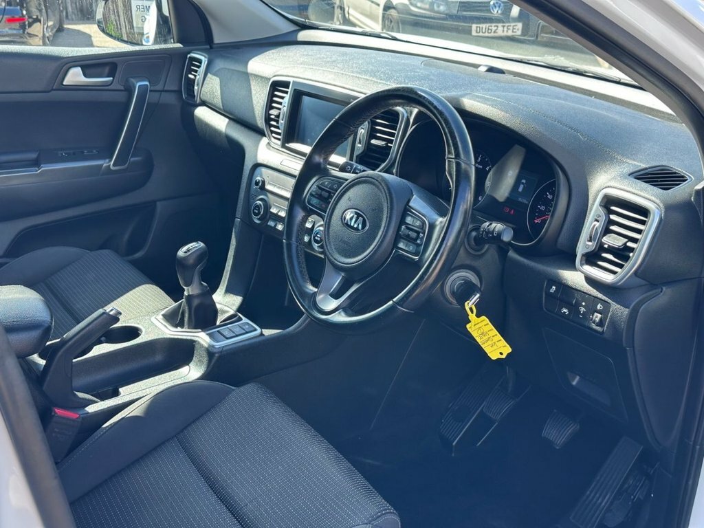 Kia Sportage 1.7L 2 White #4