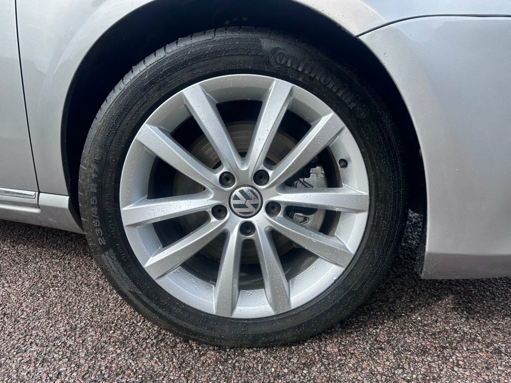 Volkswagen Passat 2L Executive Silver #6