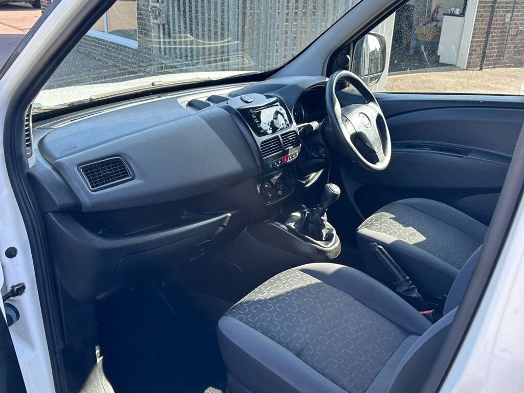 Fiat Doblo 1.3L Sx White #6