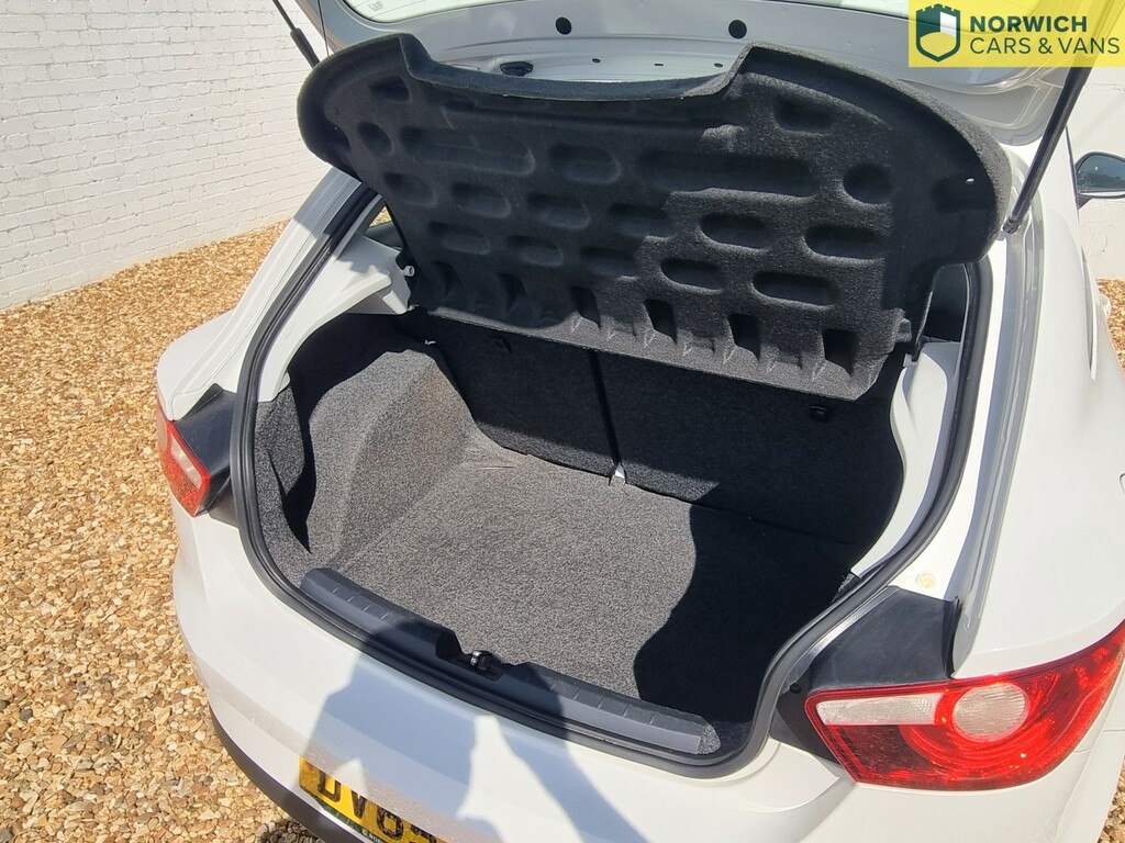 Seat Ibiza 1.2 Tsi I Tech 2015 DV65WWC White #4