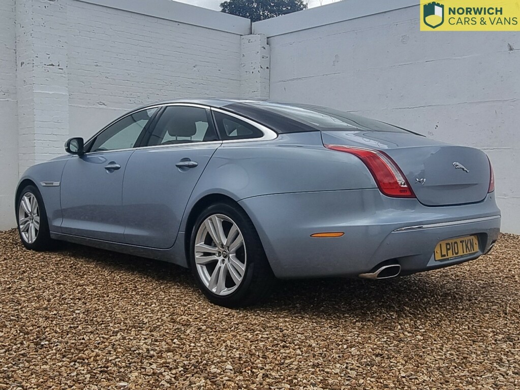 Jaguar XJ 3.0 D V6 Premium Luxury 2010 Blue #4