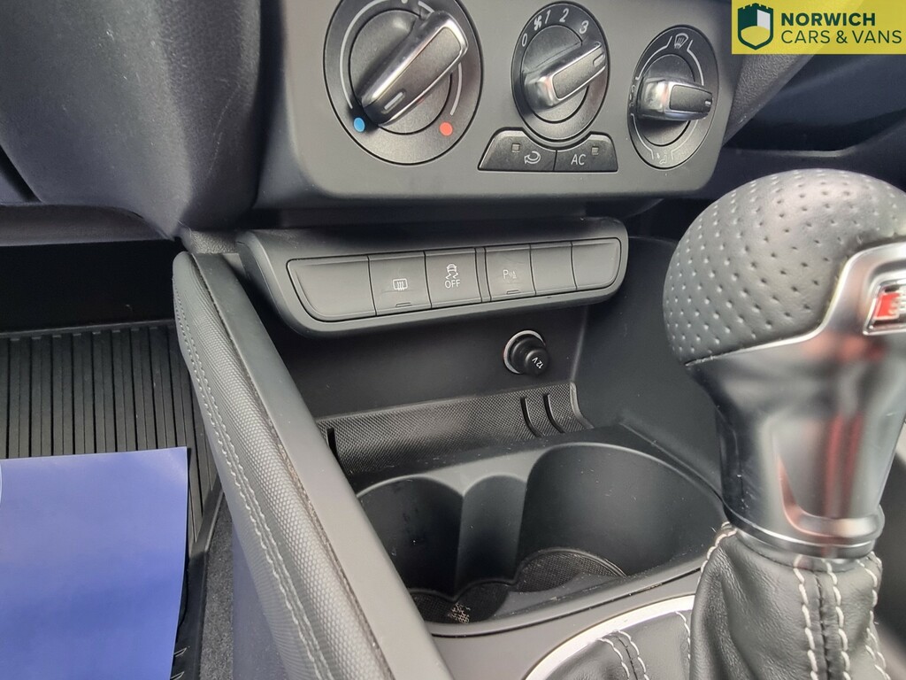 Audi A1 1.6L Sportback Tdi S Line 105 Bhp White #29