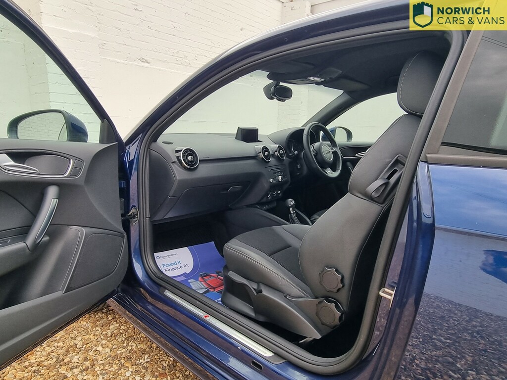 Audi A1 1.6L Sportback Tdi S Line 105 Bhp White #14