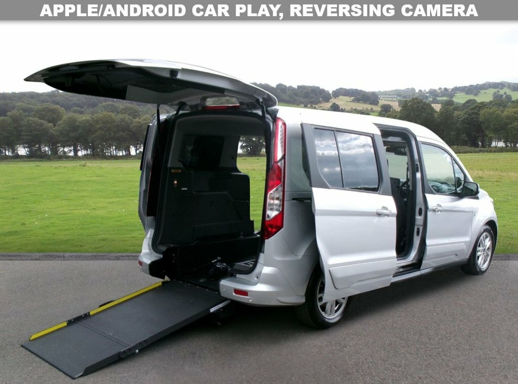 Ford Grand Tourneo Connect 1.5L Titanium Silver #3