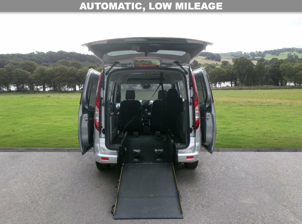 Ford Grand Tourneo Connect 1.5L Titanium Silver #2