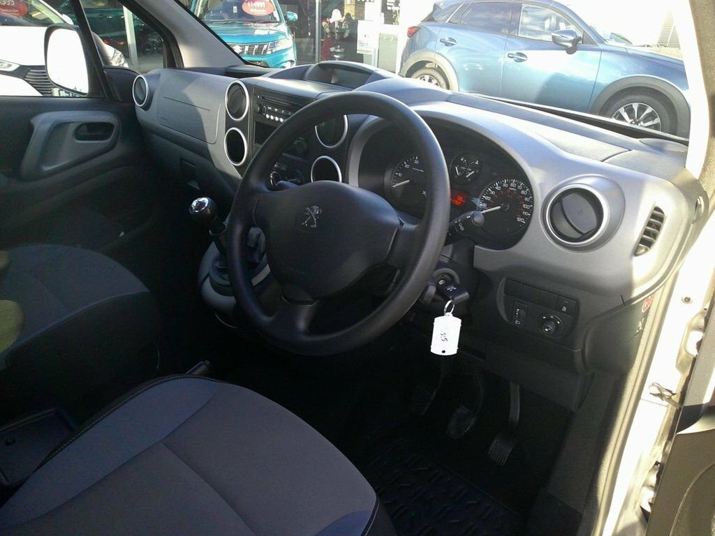 Peugeot Partner Tepee Mpv Grey #13