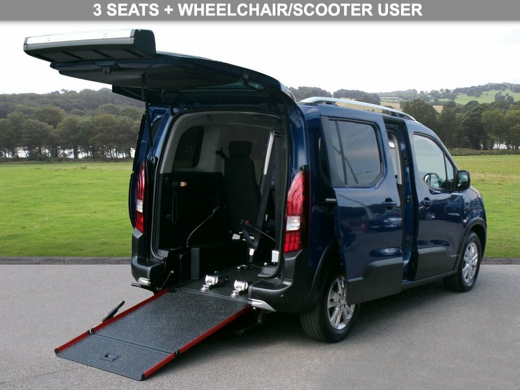 Peugeot Rifter 1.5L Allure Blue