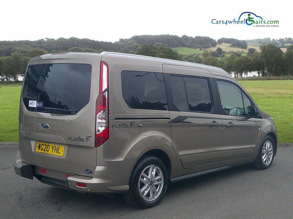 Ford Grand Tourneo Connect 1.5L Titanium Silver #5