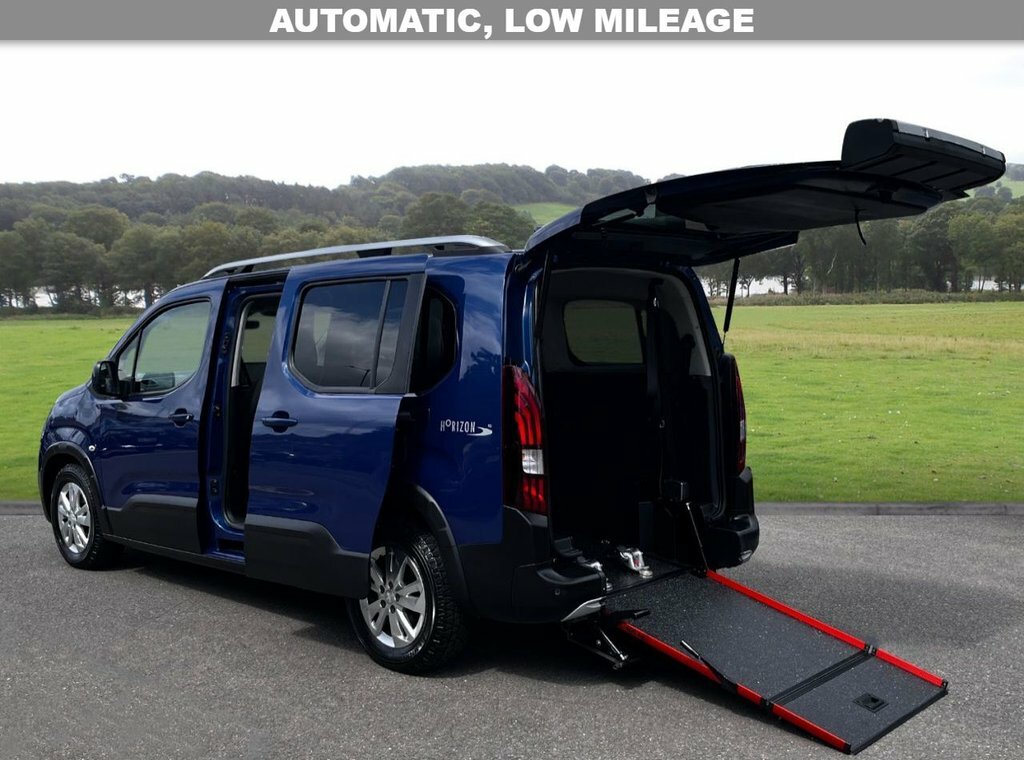 Peugeot Rifter 1.2L Allure Blue #2