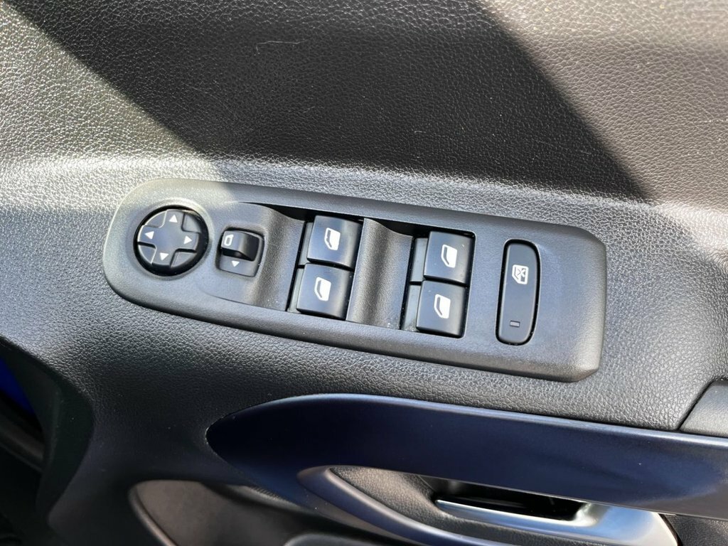 Kia Soul 1.6 Crdi Mixx Red #17