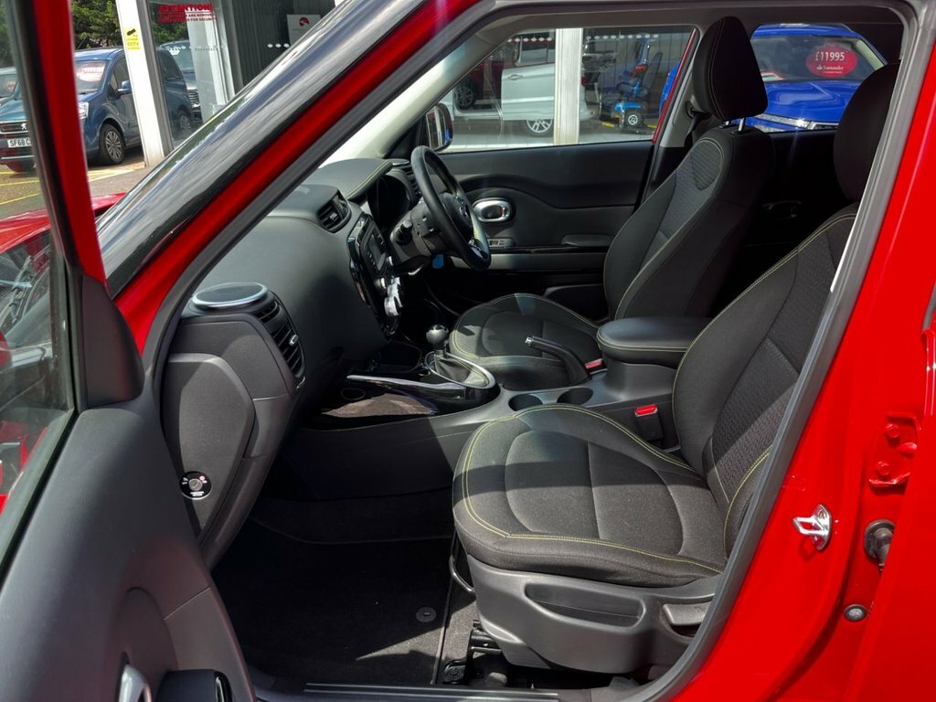 Kia Soul 1.6 Crdi Mixx Red #18