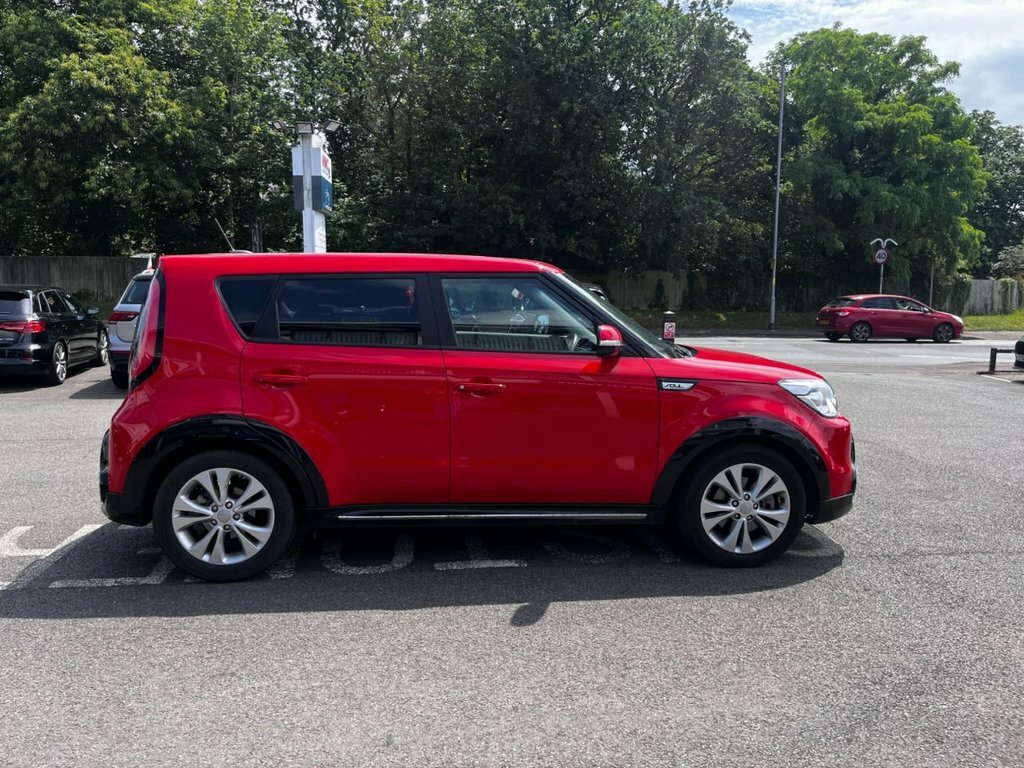 Kia Soul 1.6L Urban Red #3
