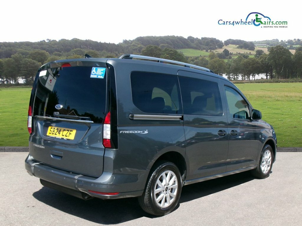 Ford Grand Tourneo Connect 2L Titanium Grey #5