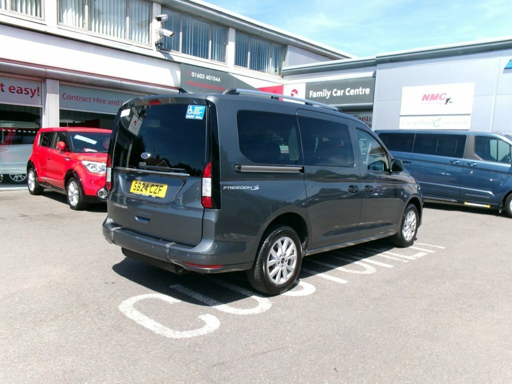 Ford Grand Tourneo Connect 2L Titanium Grey
