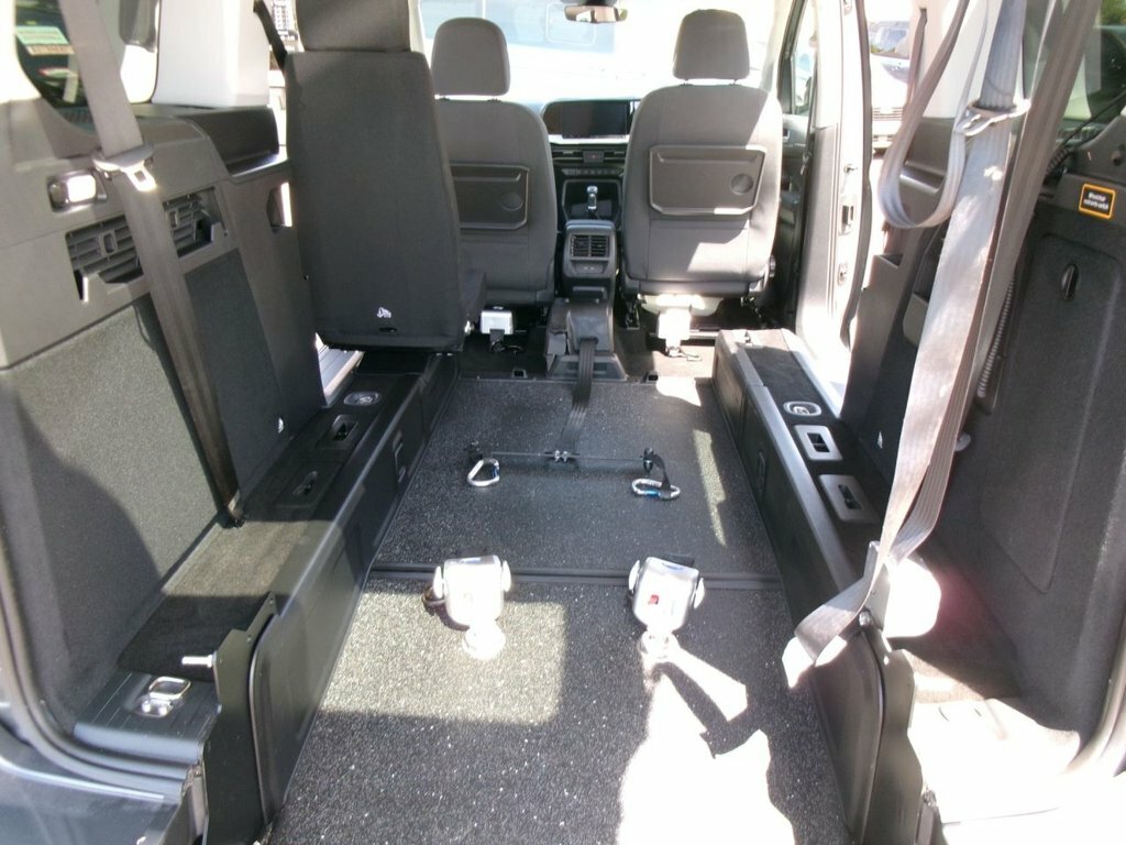 Ford Grand Tourneo Connect 2L Titanium Grey #3