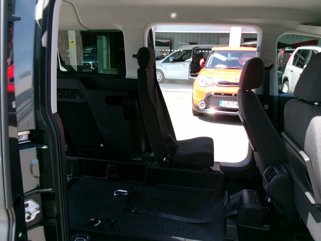 Ford Grand Tourneo Connect 2L Titanium Grey #6