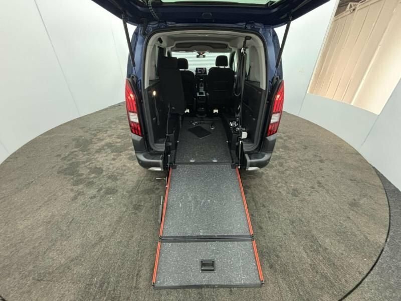 Peugeot Rifter 1.5L Allure Blue