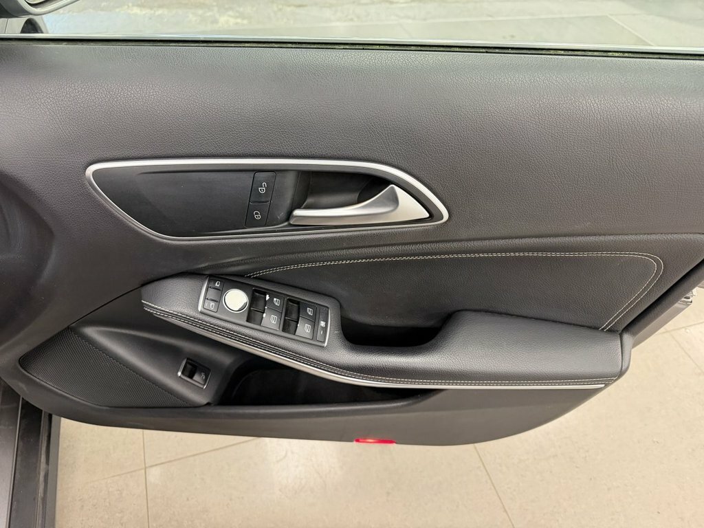 Mercedes-Benz GLA Class 2.1L Amg Line Grey #14