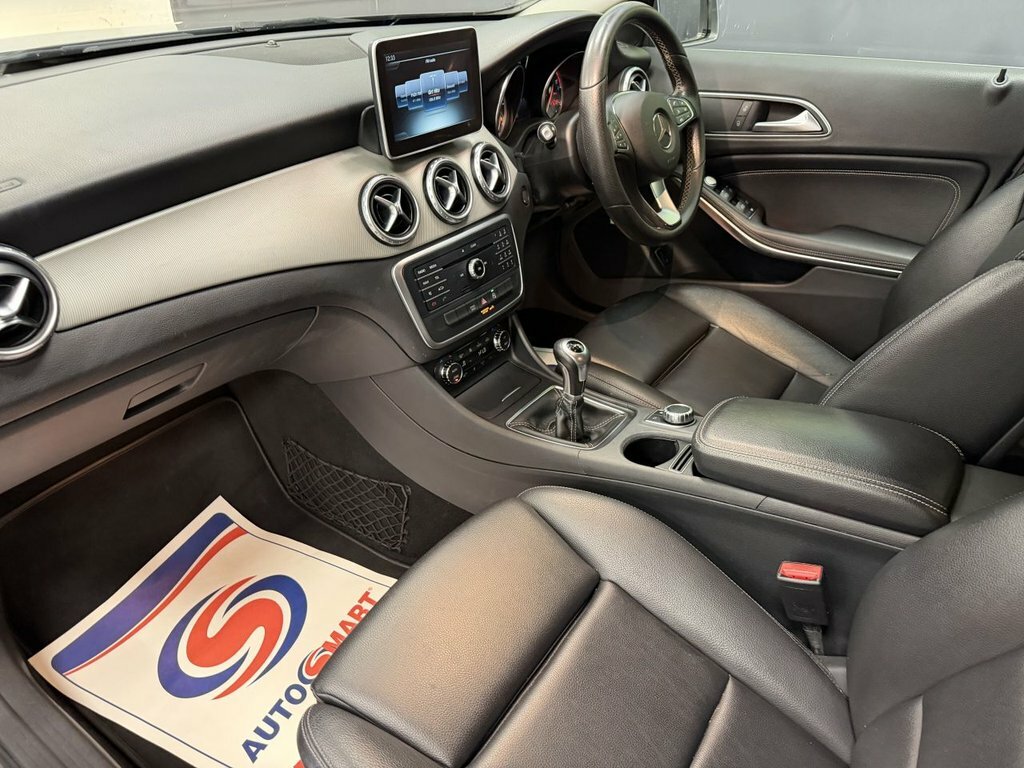 Mercedes-Benz GLA Class 2.1L Amg Line Grey #33