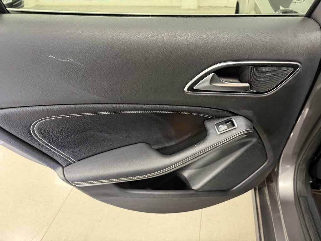Mercedes-Benz GLA Class 2.1L Amg Line Grey #39