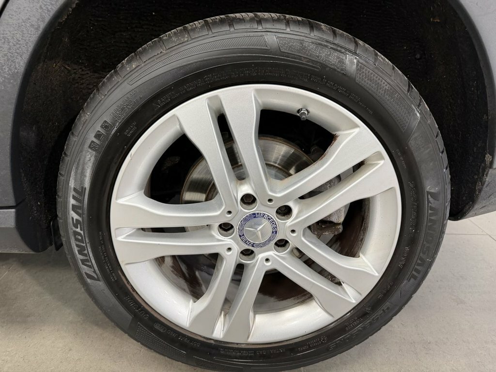 Mercedes-Benz GLA Class 2.1L Amg Line Grey #42