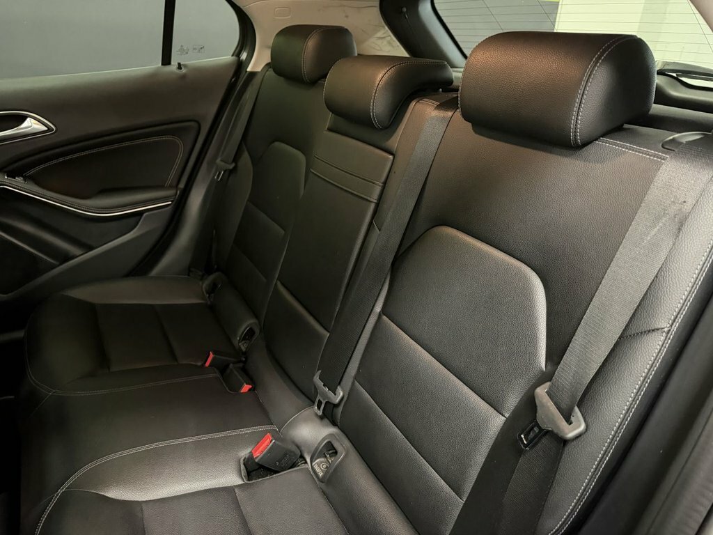 Mercedes-Benz GLA Class 2.1L Amg Line Grey #38