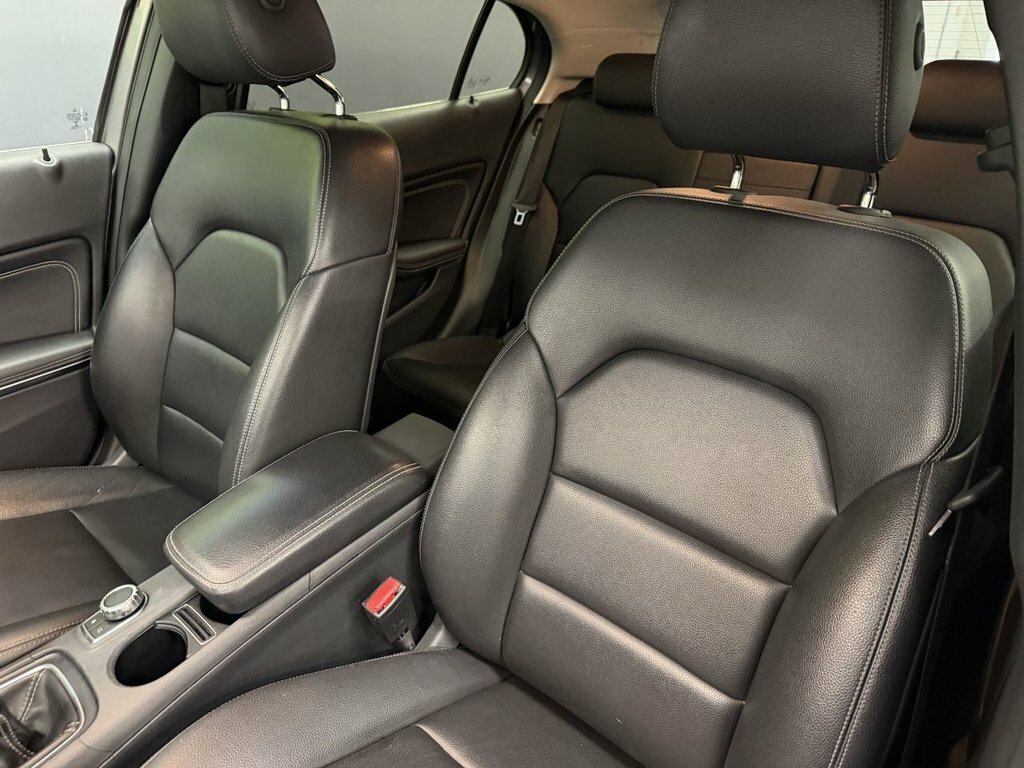 Mercedes-Benz GLA Class 2.1L Amg Line Grey #34