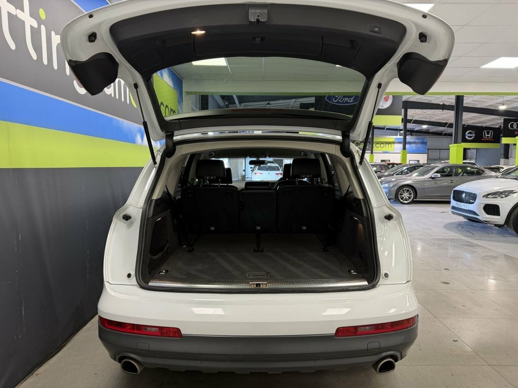 Audi Q7 3L Se White #5